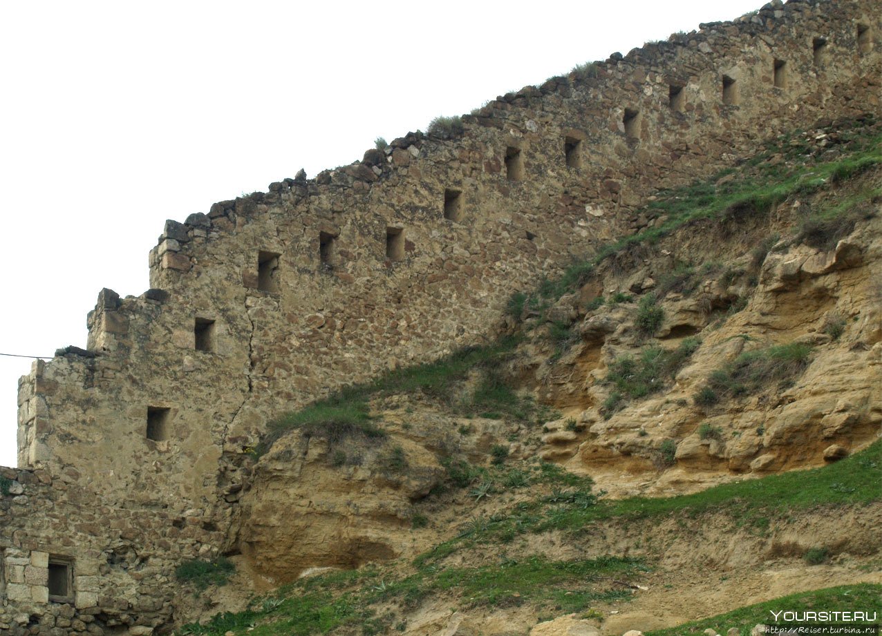 Ворота и крепость Шамиля в Дагестане