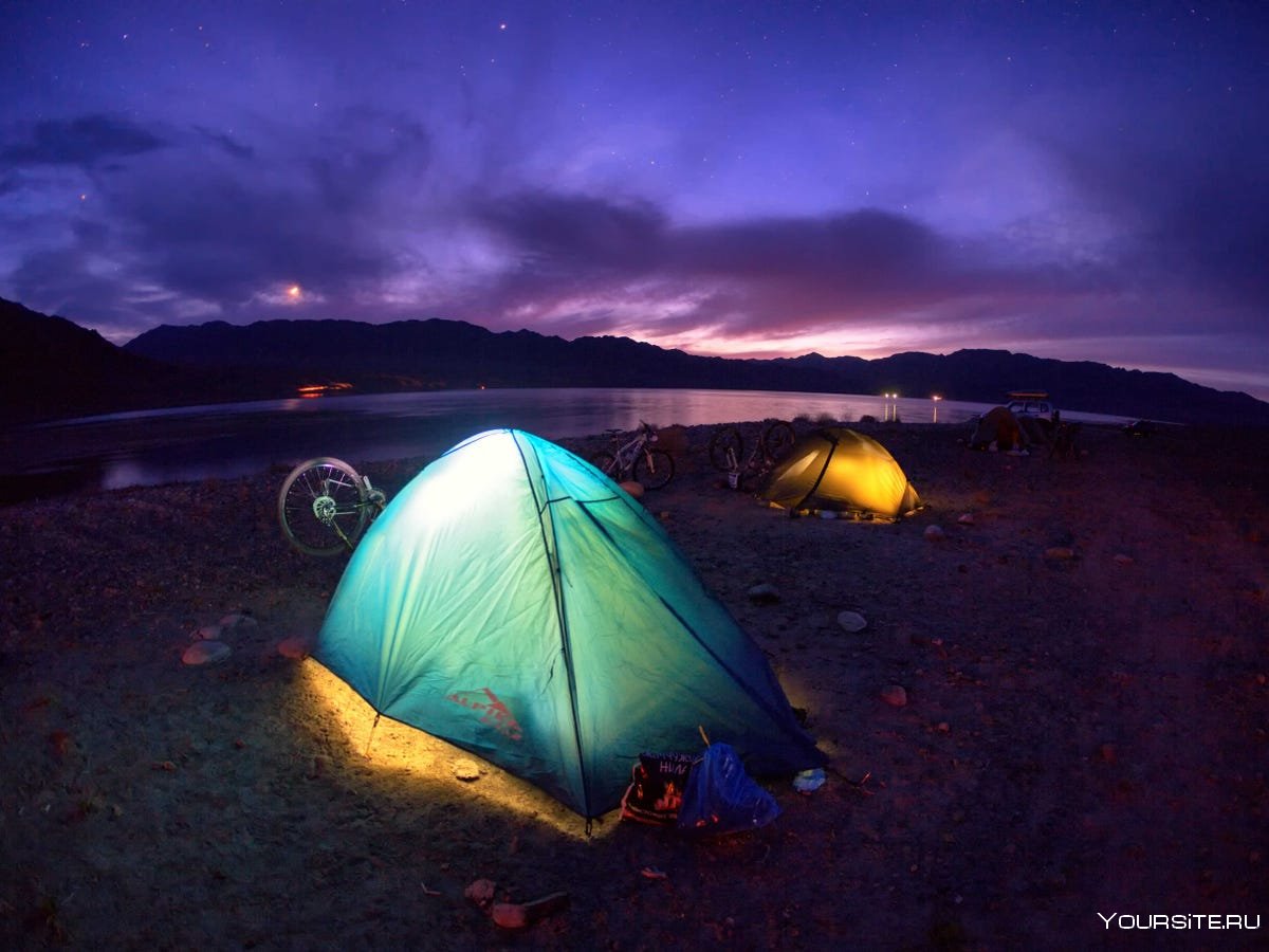 Палатка под звездным небом