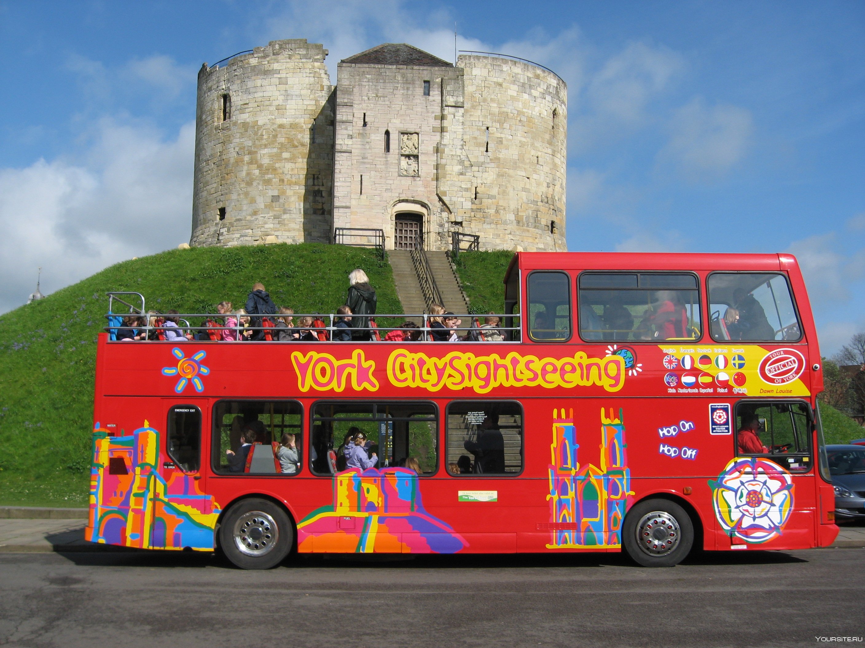 Экскурсионный автобус для детей