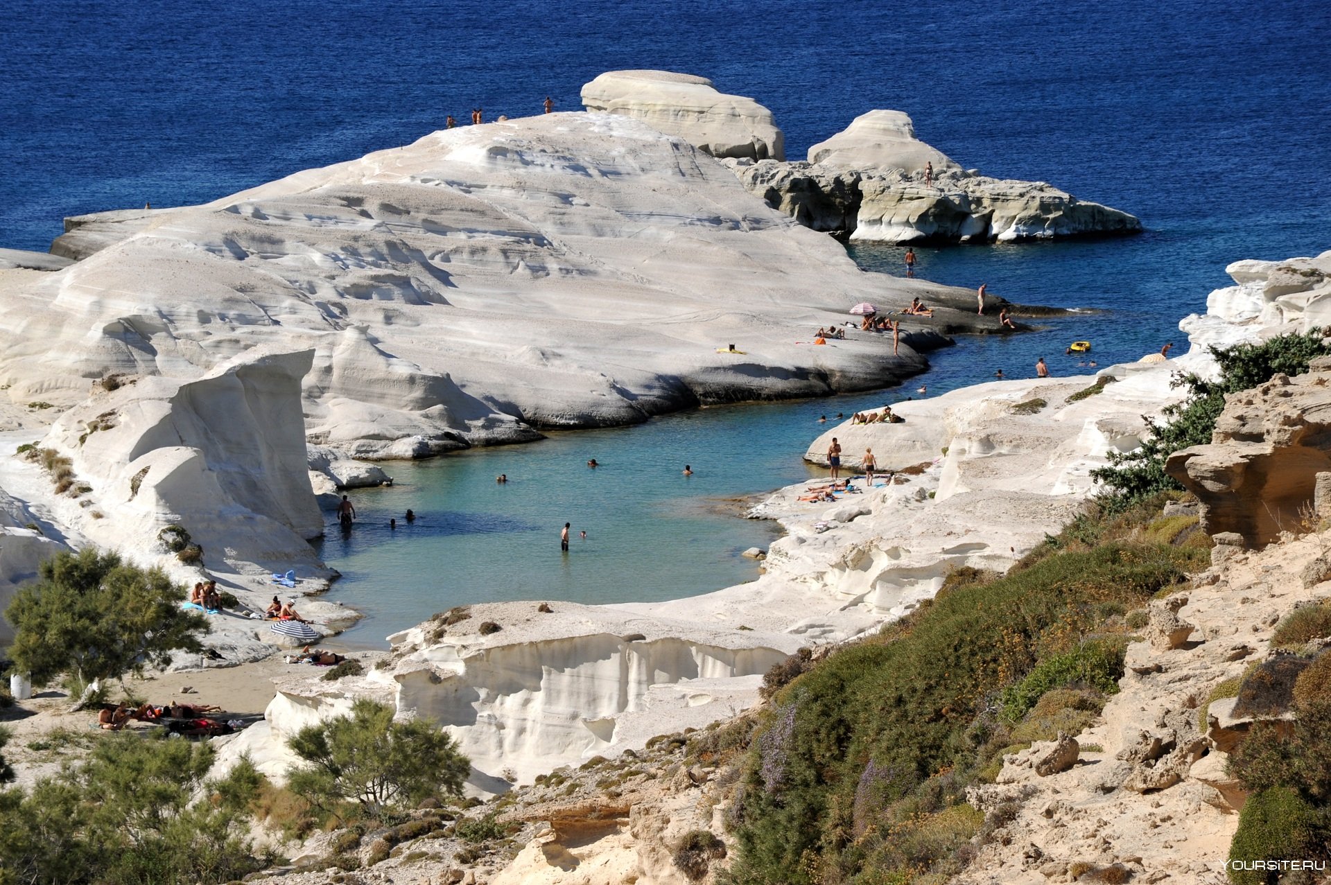 Пляж Саракинико о Милос Греция