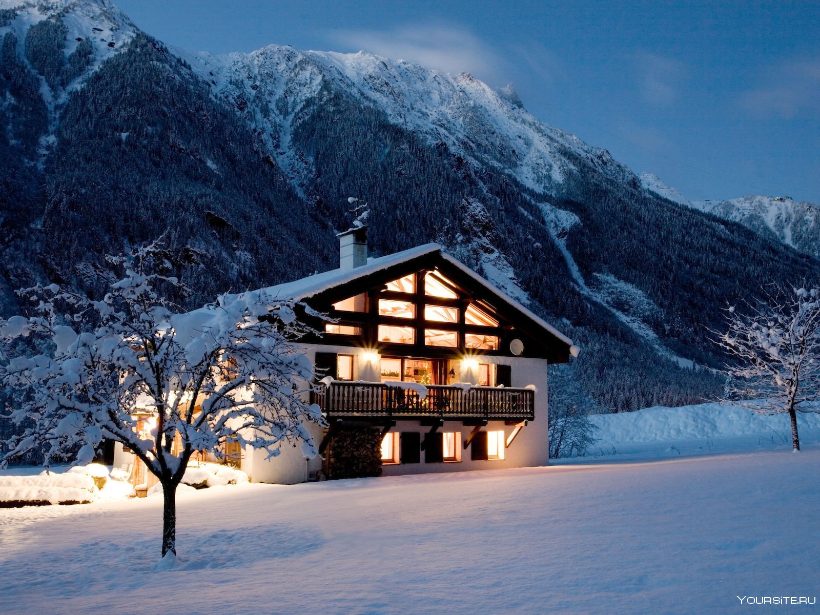Горы снег дома. Шале Альпы зима. Зимняя Швейцария Шале. Швейцарские Шале в Альпах. Шале Тахо Куршевель.