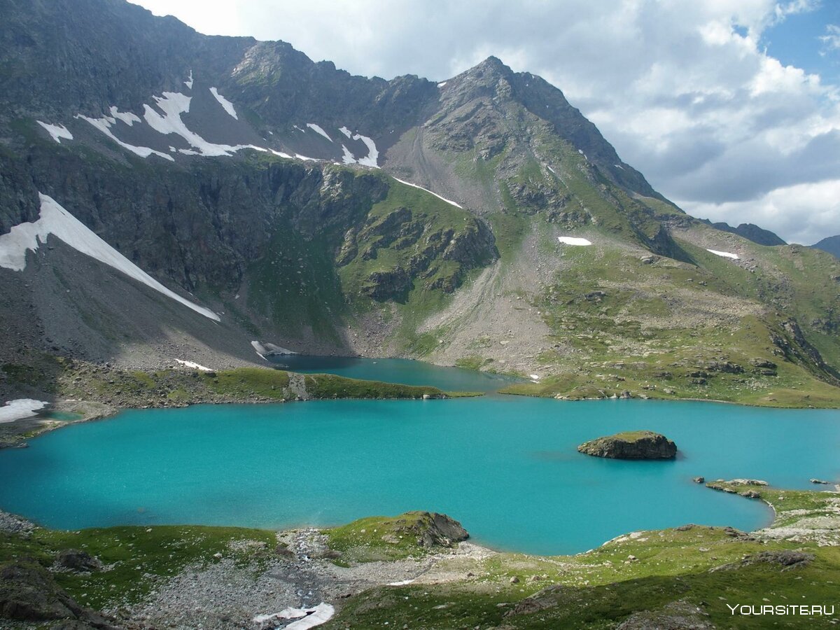 Имеретинское озеро Кавказ