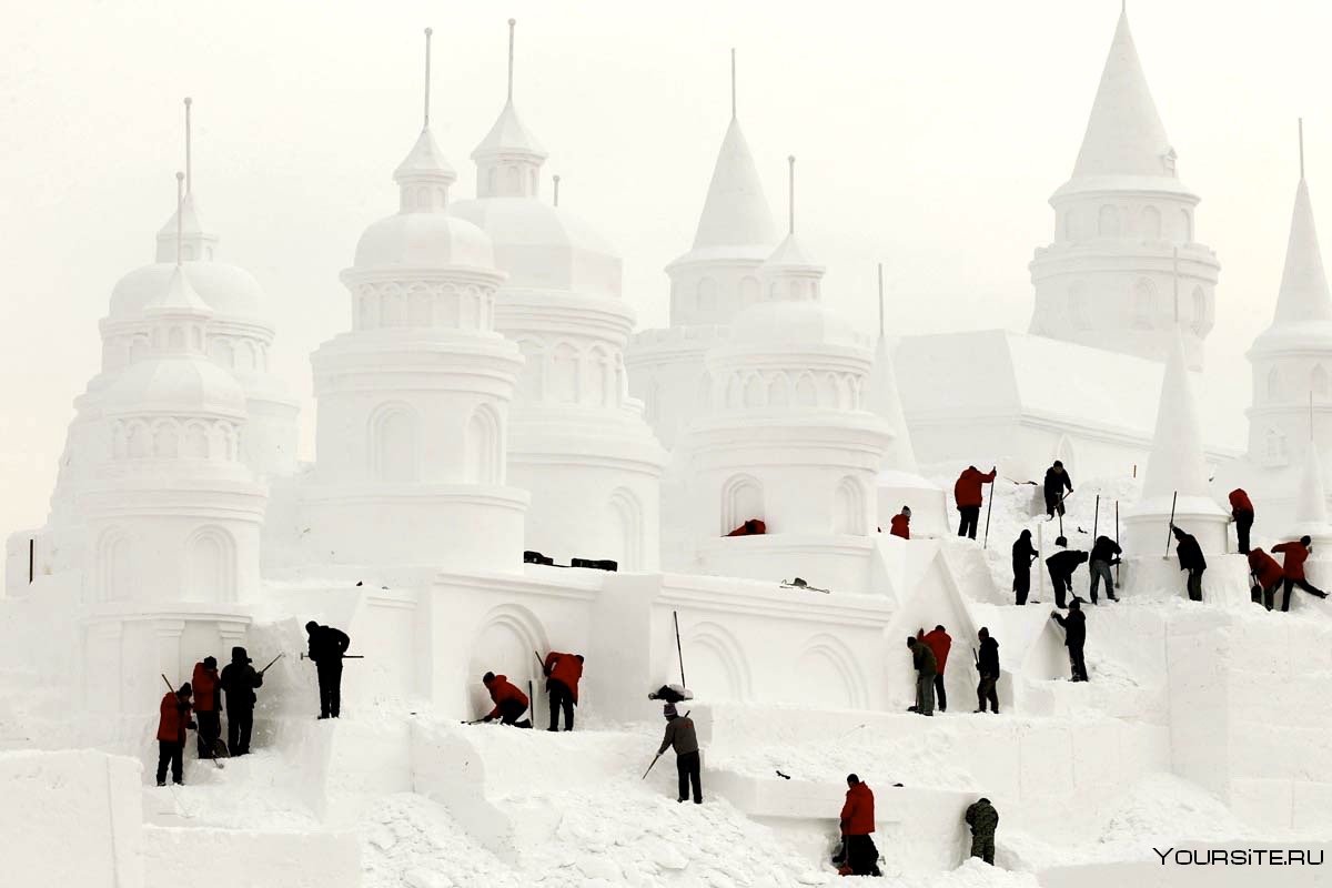 Крепость замок из снега