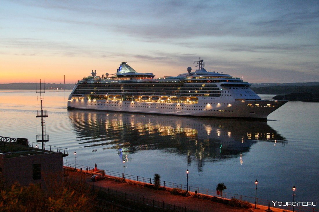 Лайнер MSC Fantasia