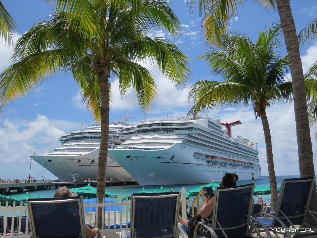 Круизный лайнер Багамы