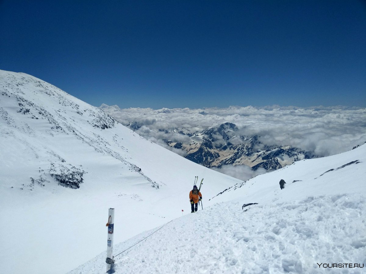 Эльбрус спуск на лыжах