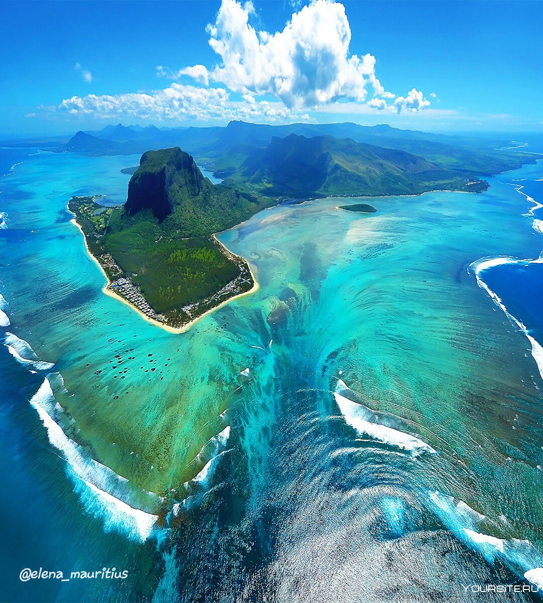 Подводный водопад Маврикий