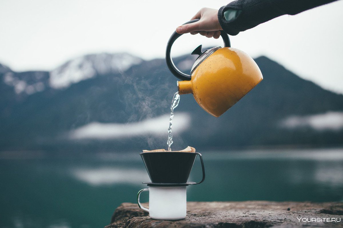 Кофе на берегу озера
