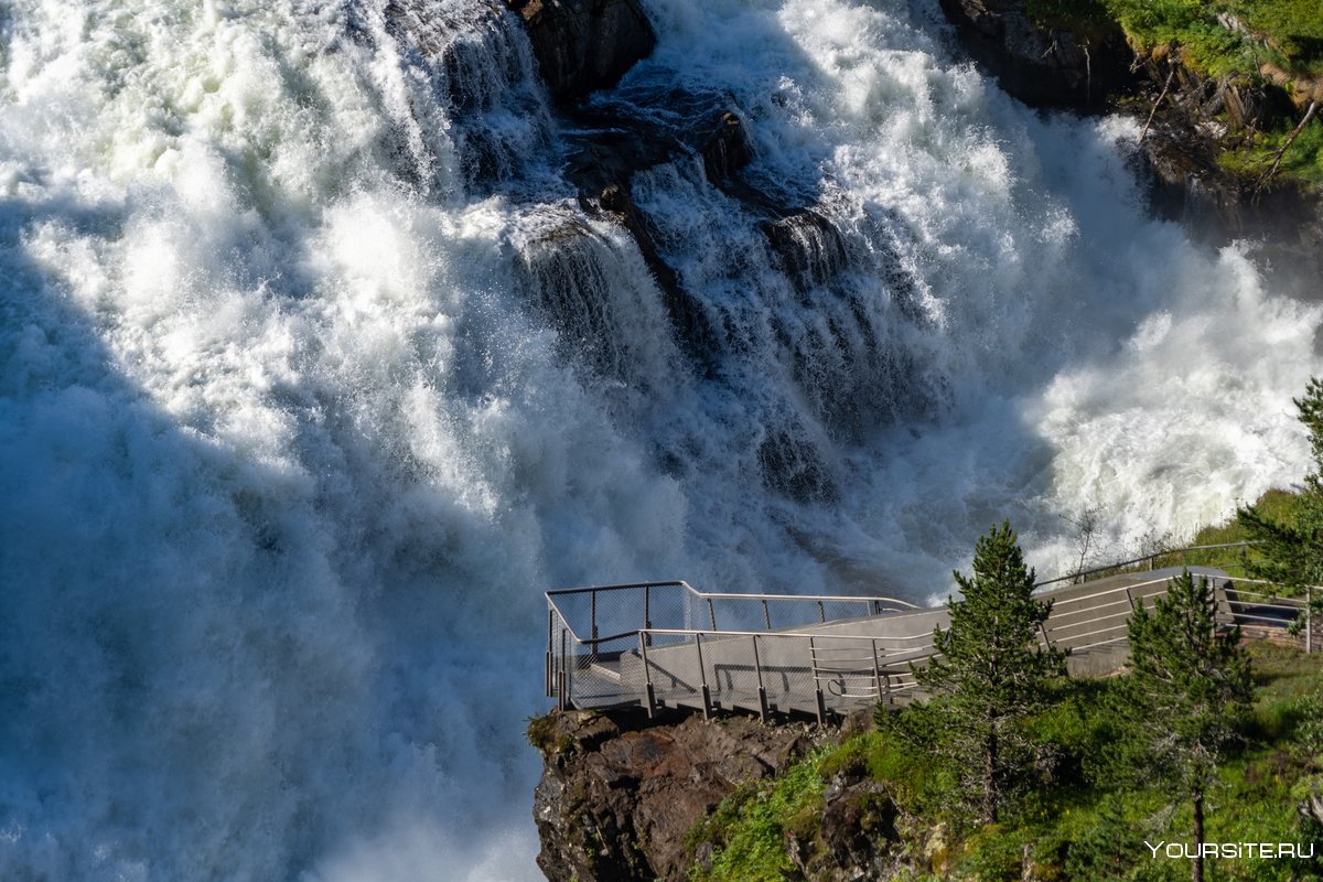 Норвегия водопад Ворингфоссен