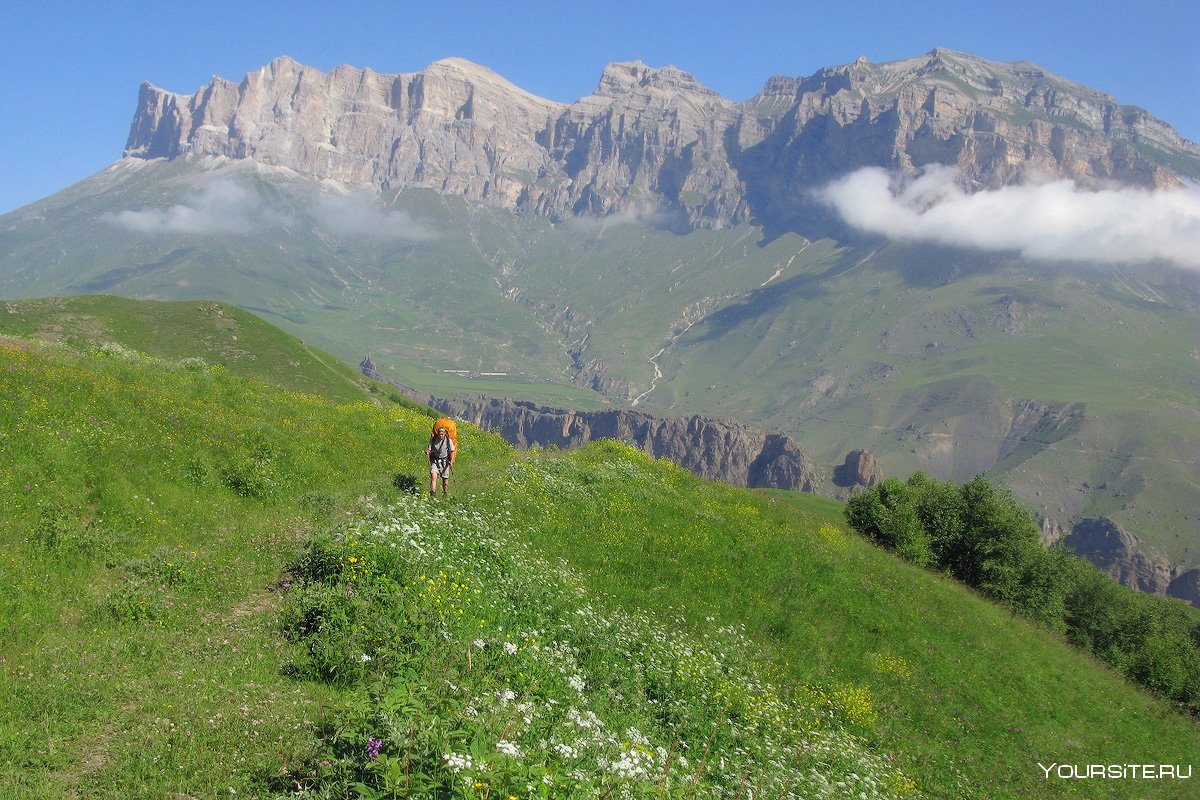 Кавказский хребет Каракая