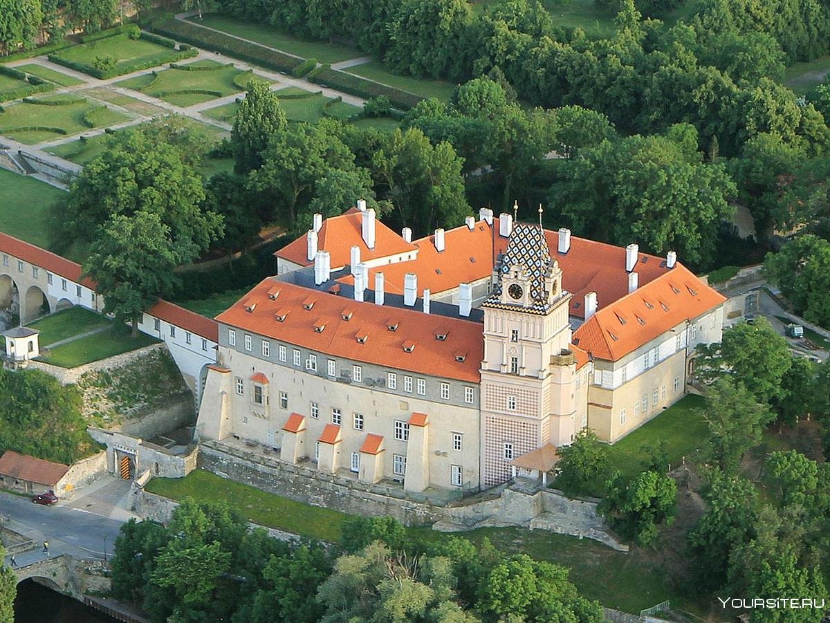 Замок Глубока, Ческе-Будеёвице, Чехия