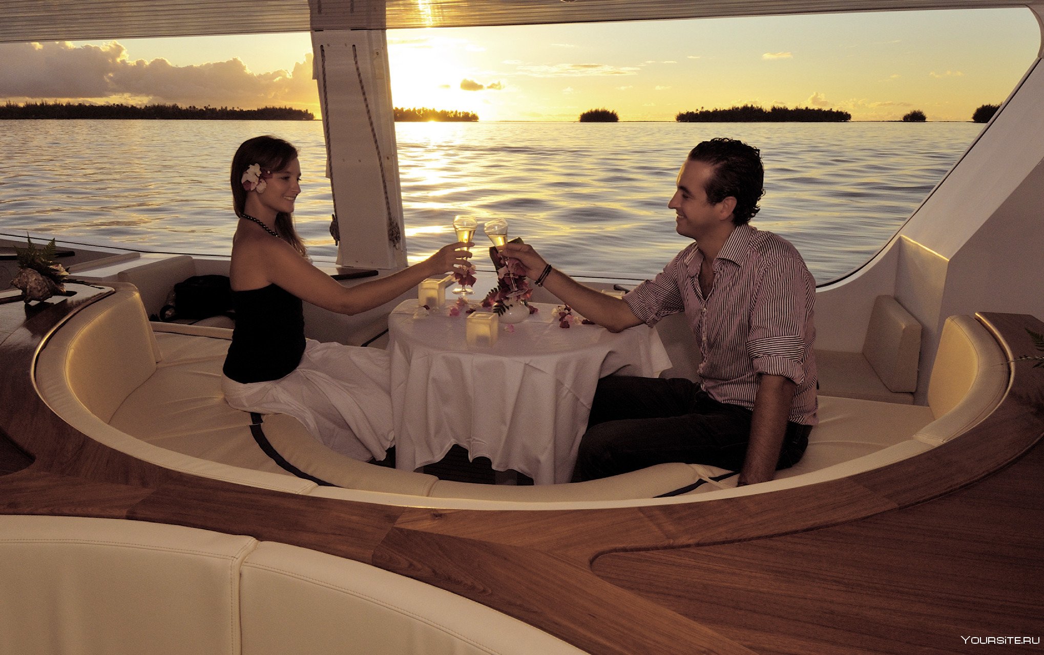 Самые лучшие на двоих. Романтичный ужин на яхте. Романтический ужин на катере. Романтический вечер на лайнере. Романтический вечер на яхте.