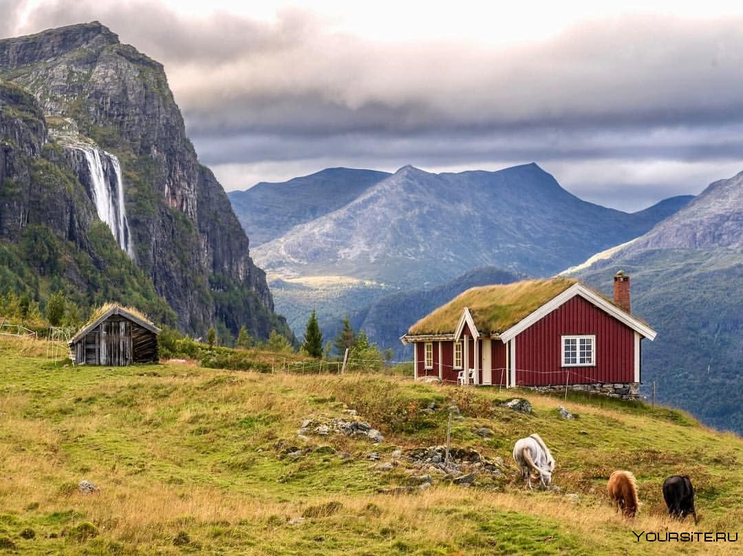 Удаленный дом во фьордах Норвегии