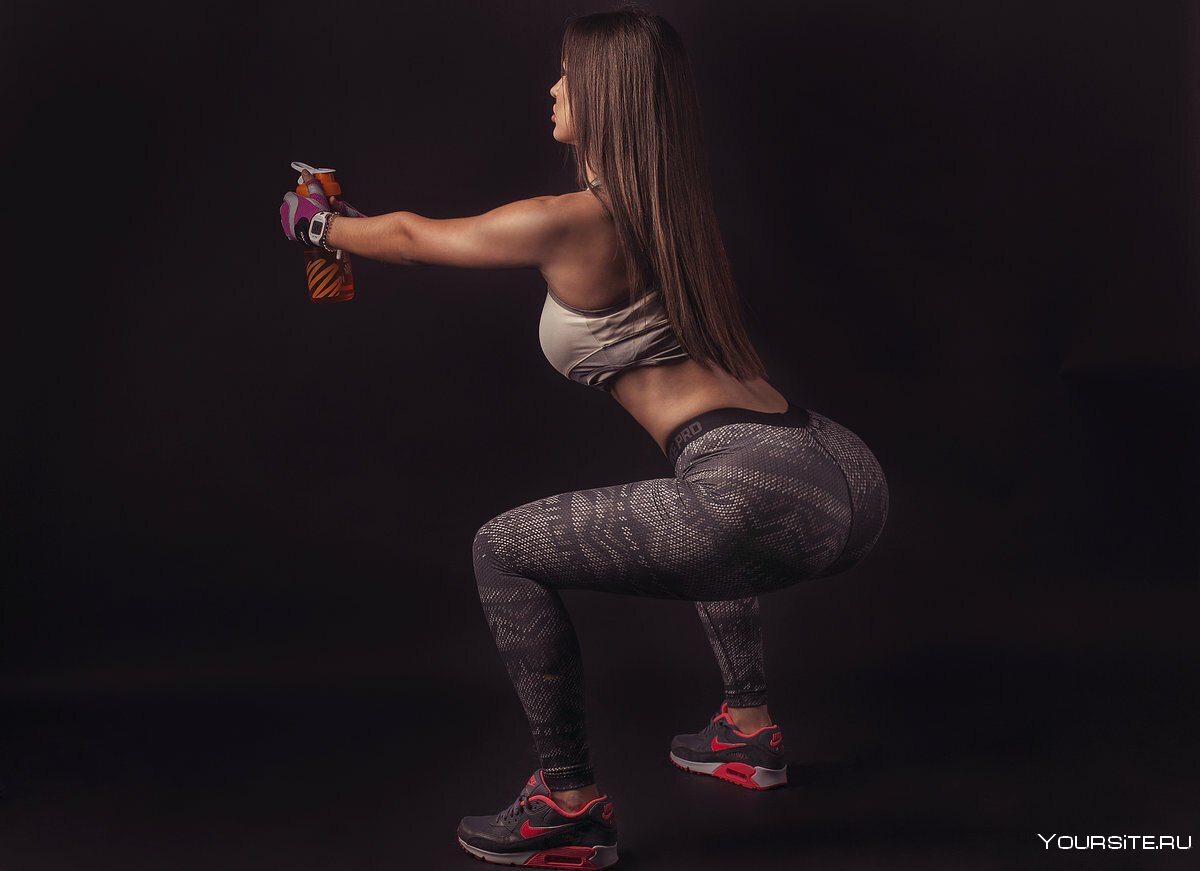 Спортивные попы девушек