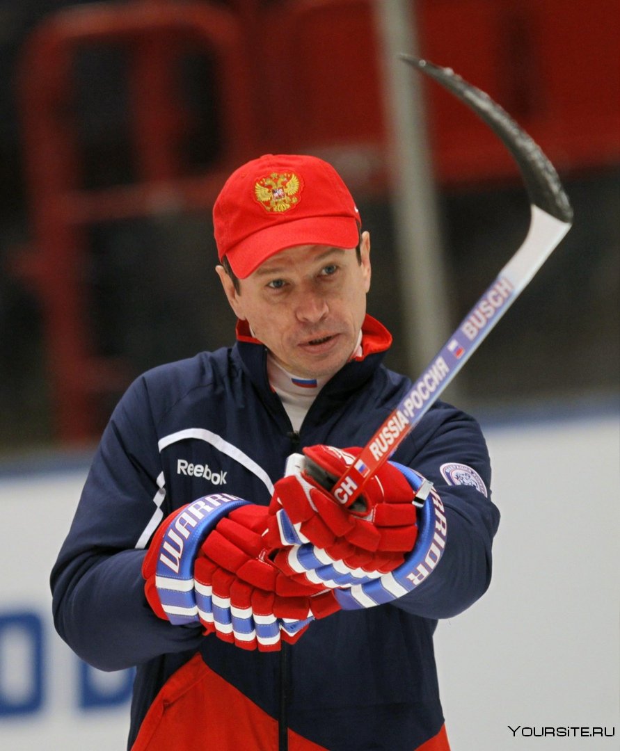Вячеслав Быков хоккеист