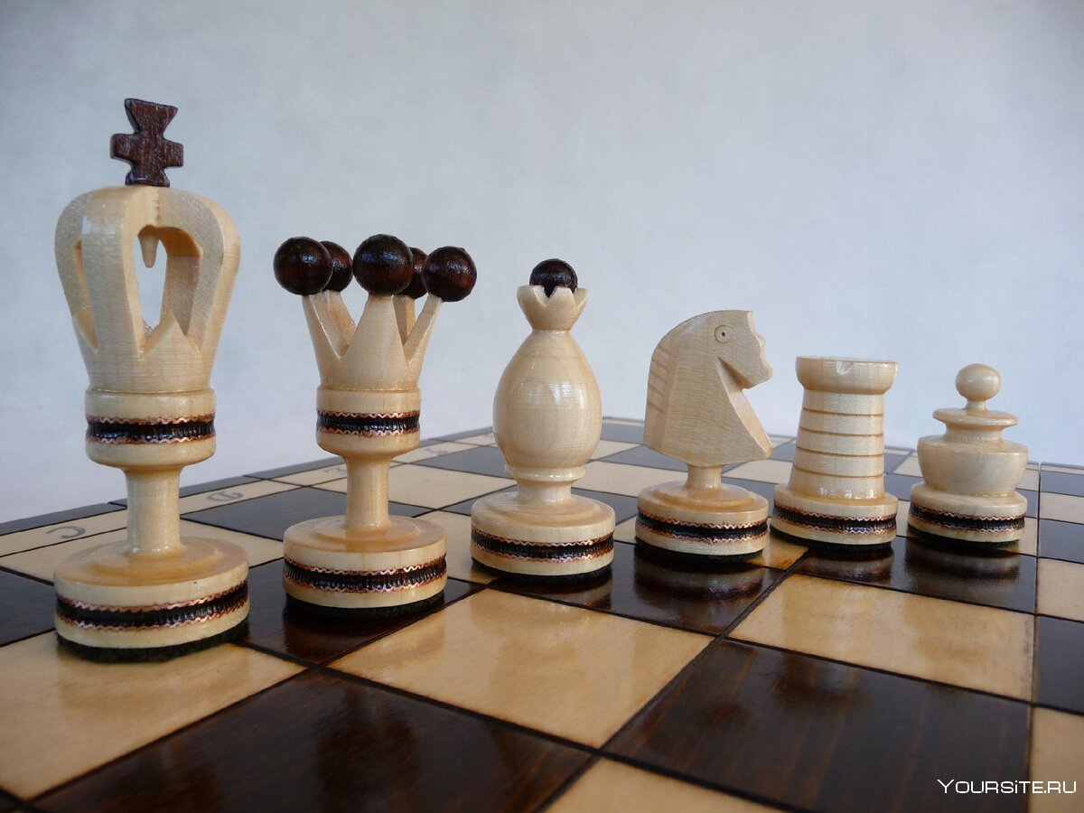 Эксклюзивные шахматы из бивня мамонта