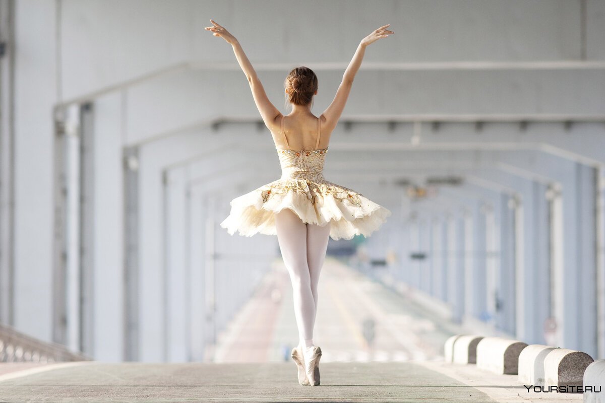 Балерина с правильной осанкой