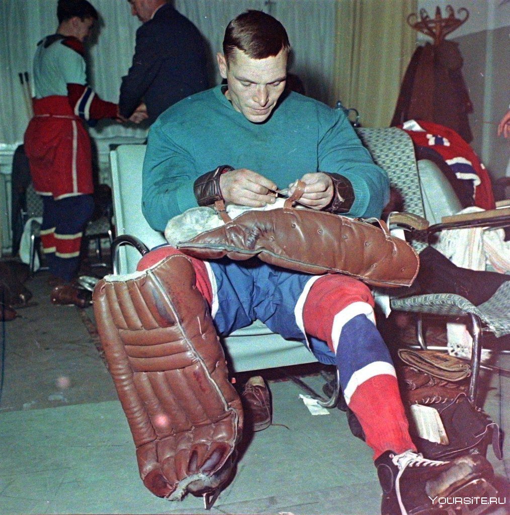 Николай Пучков вратарь хоккей