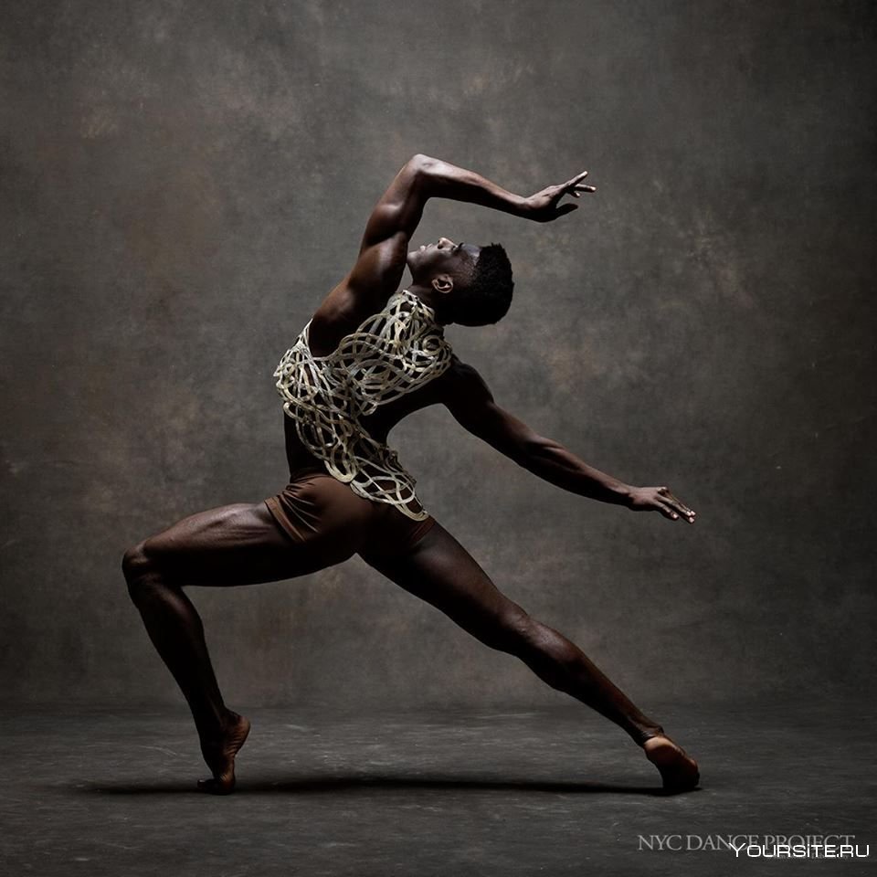 Чернокожая балерина