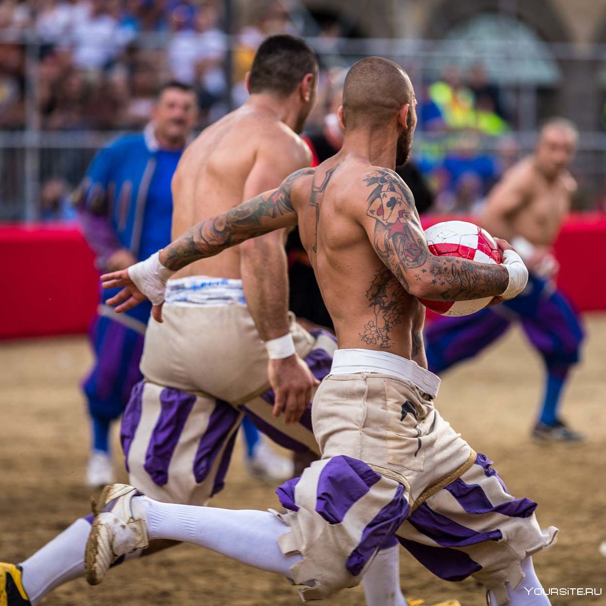 Средневековый футбол во Флоренции кальчо