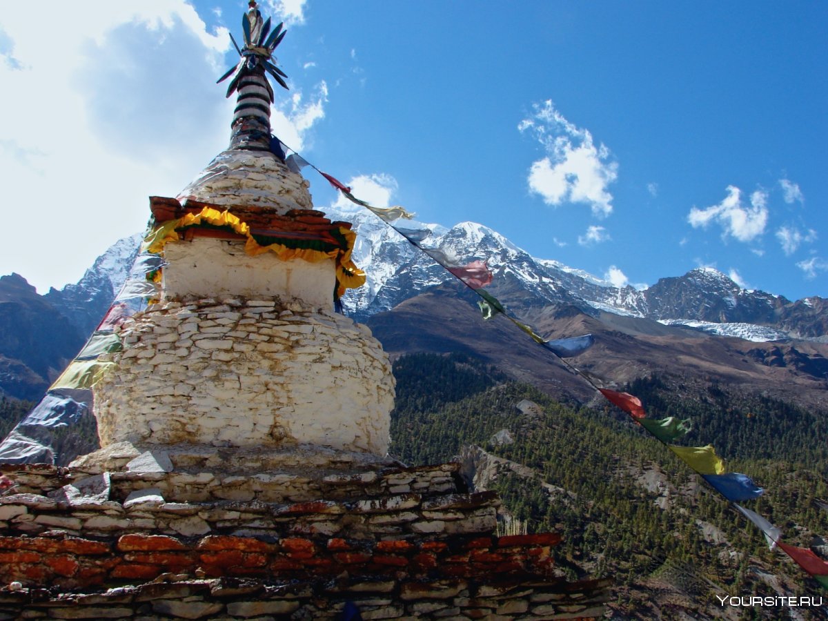 Тибетский и Бутанский чортен