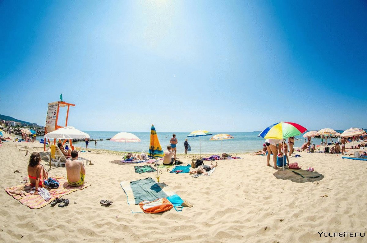 Пляжный сезон в Болгарии