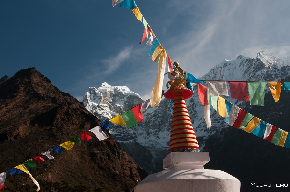 Тибет горы ступа