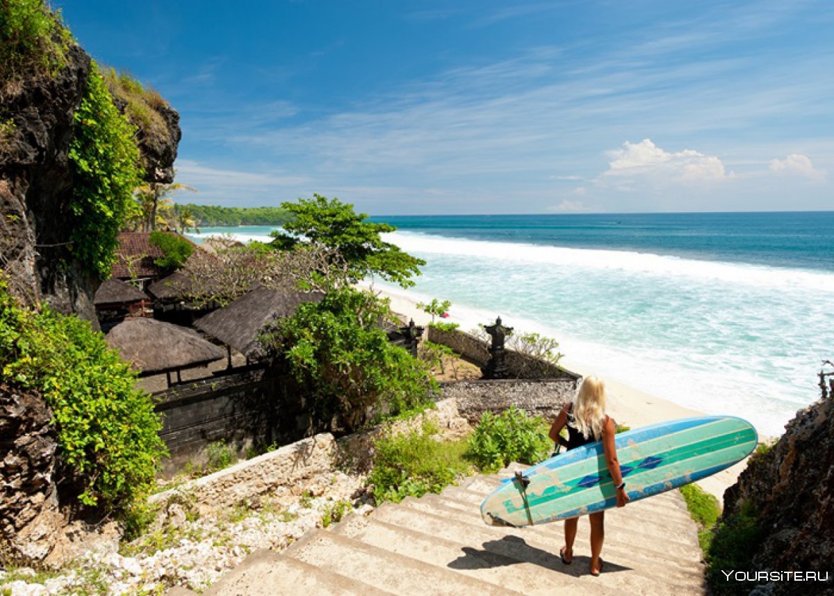 Бали (остров в малайском архипелаге) серфинг