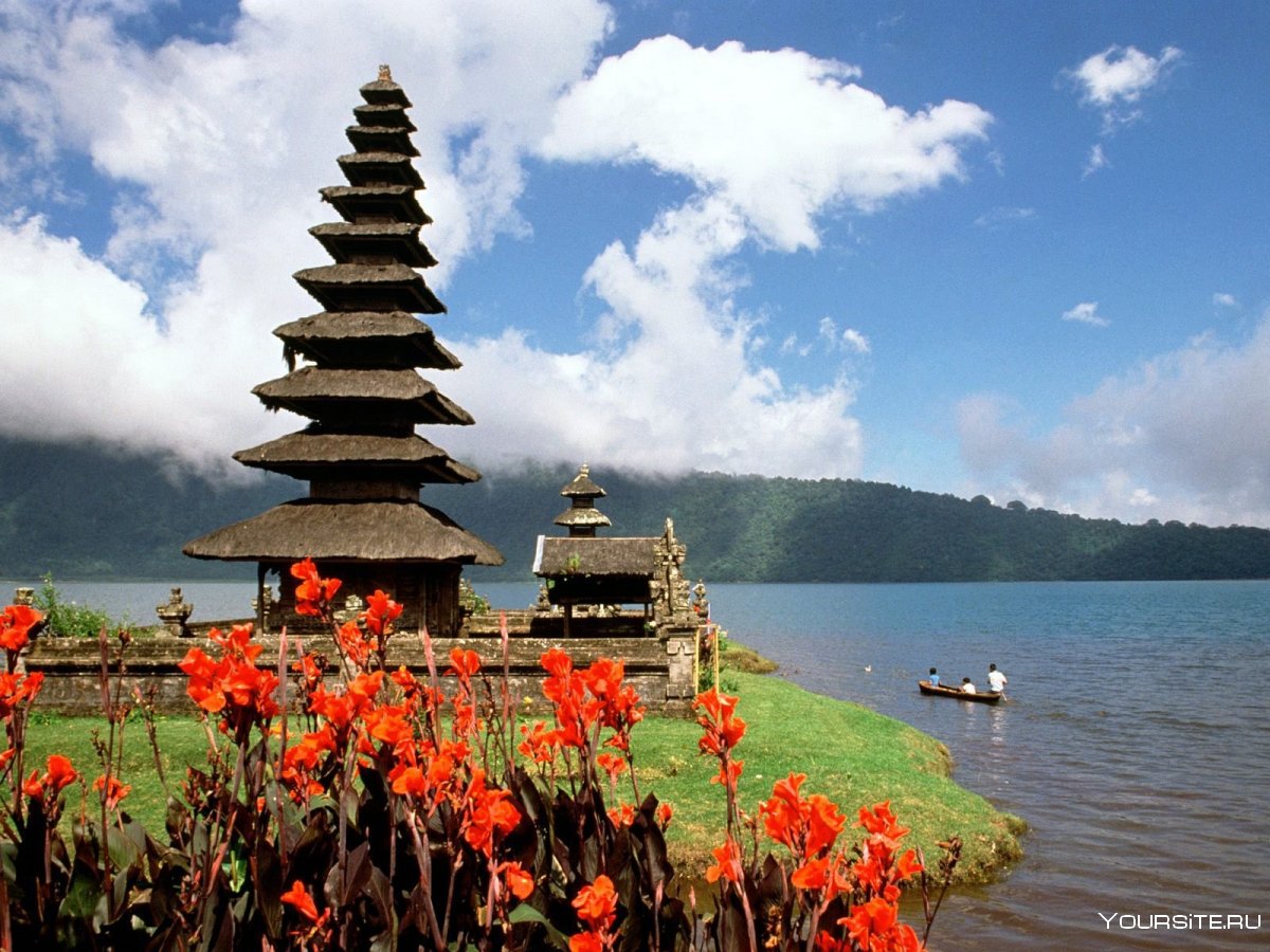 Храм Пура улун дану на озере братан Бали обои