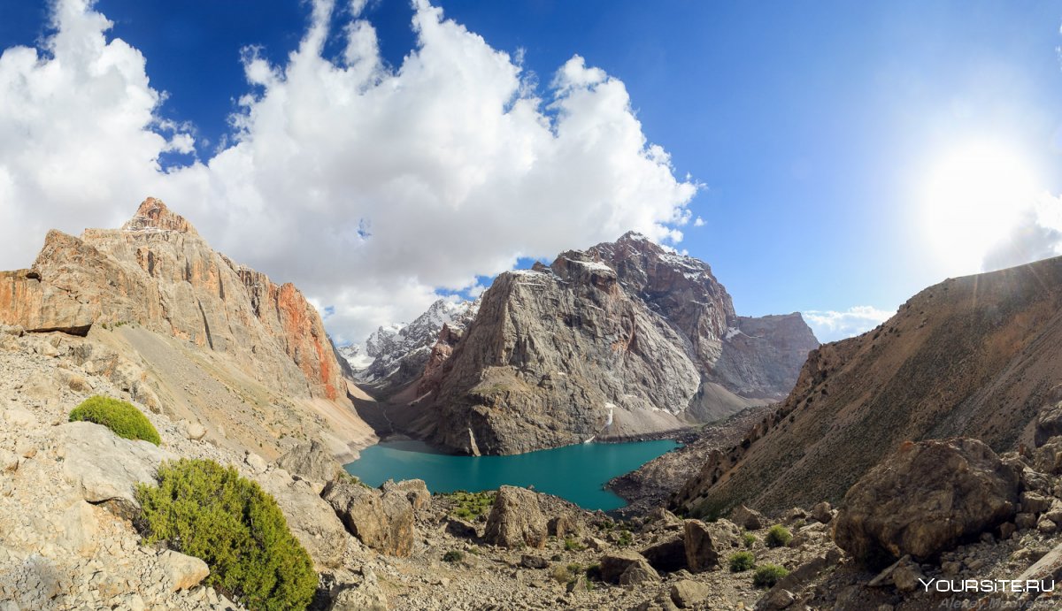 Горы Таджикистана Искандеркуль