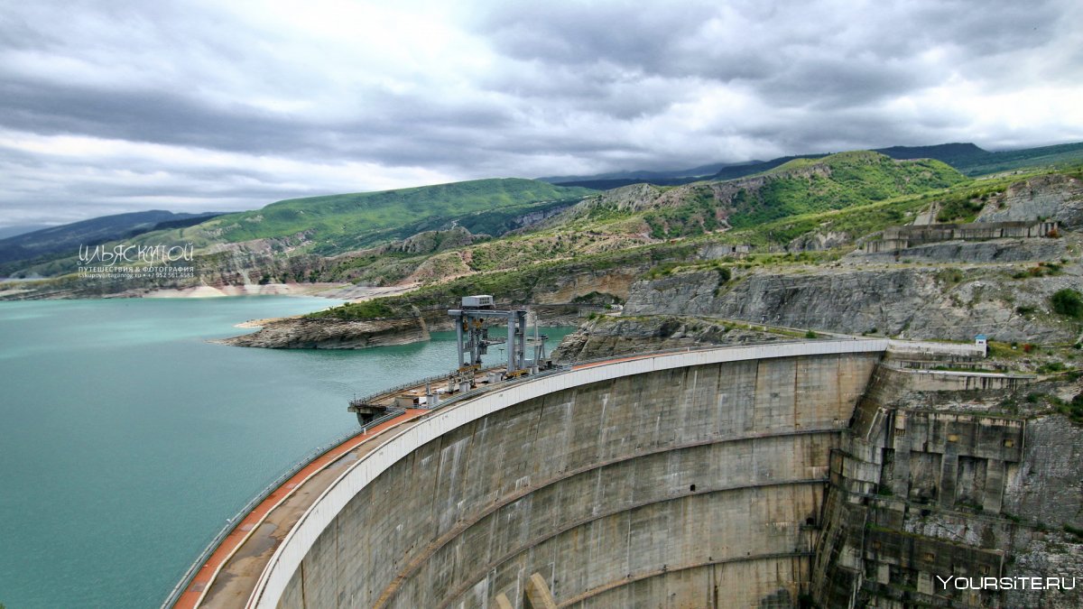 Чиркейская ГЭС водосброс