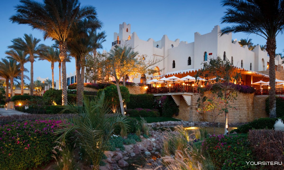 Baron Palms Resort 5