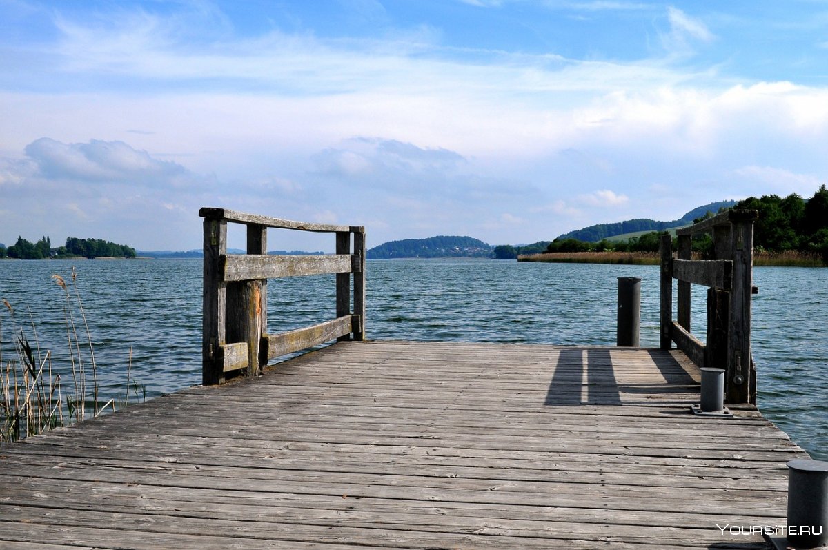Озеро ИК фото пирса