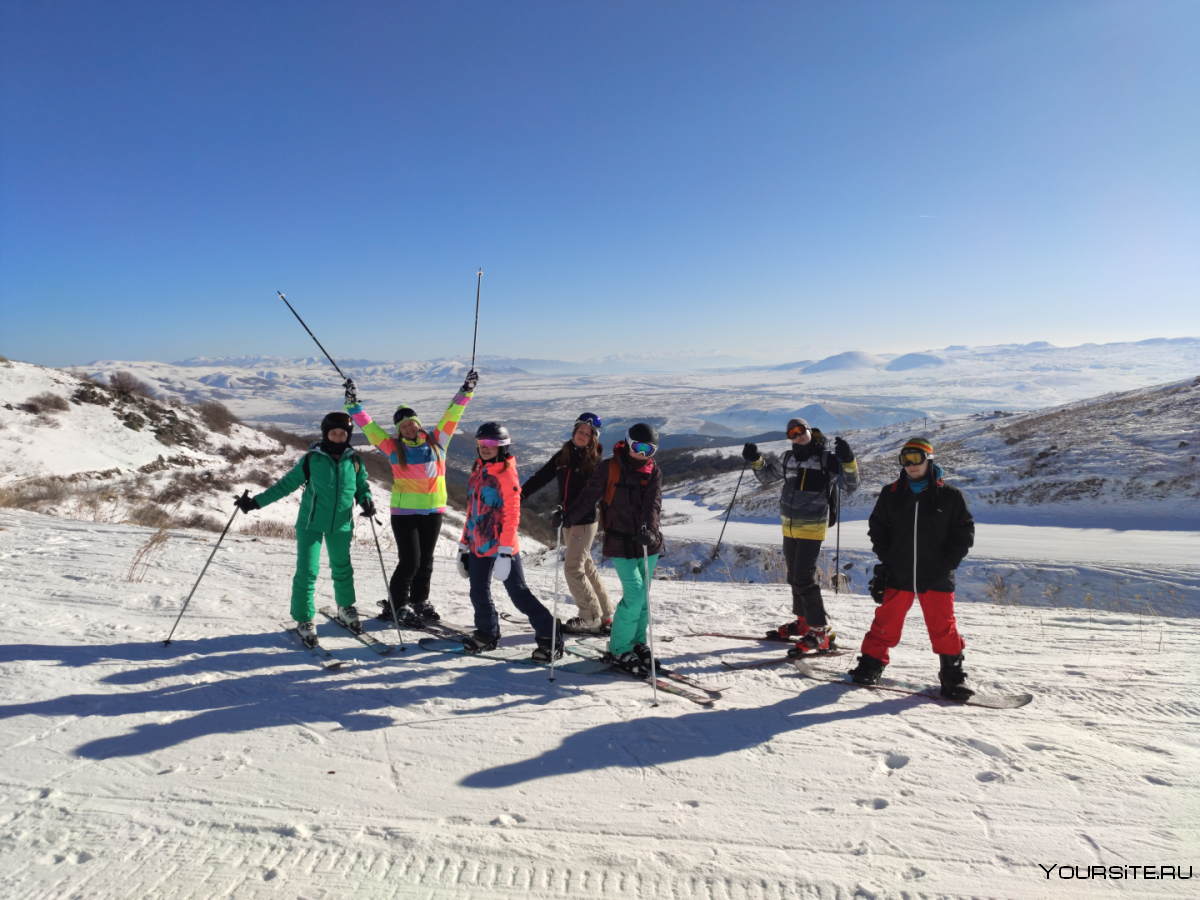Армения горнолыжный курорт сноуборд