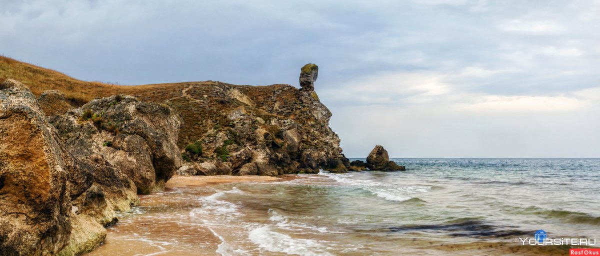 Крым генеральский пляж , пляж с пещерой