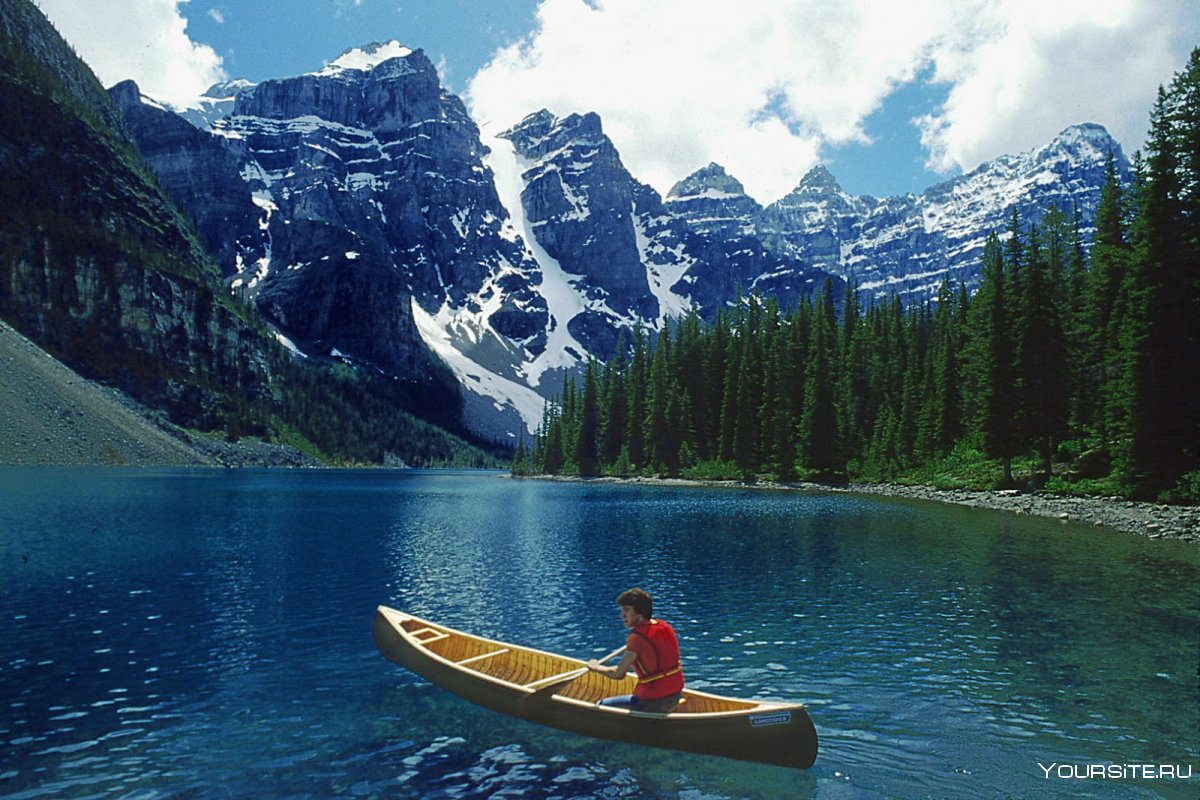 Озеро Морейн, Канада лодки