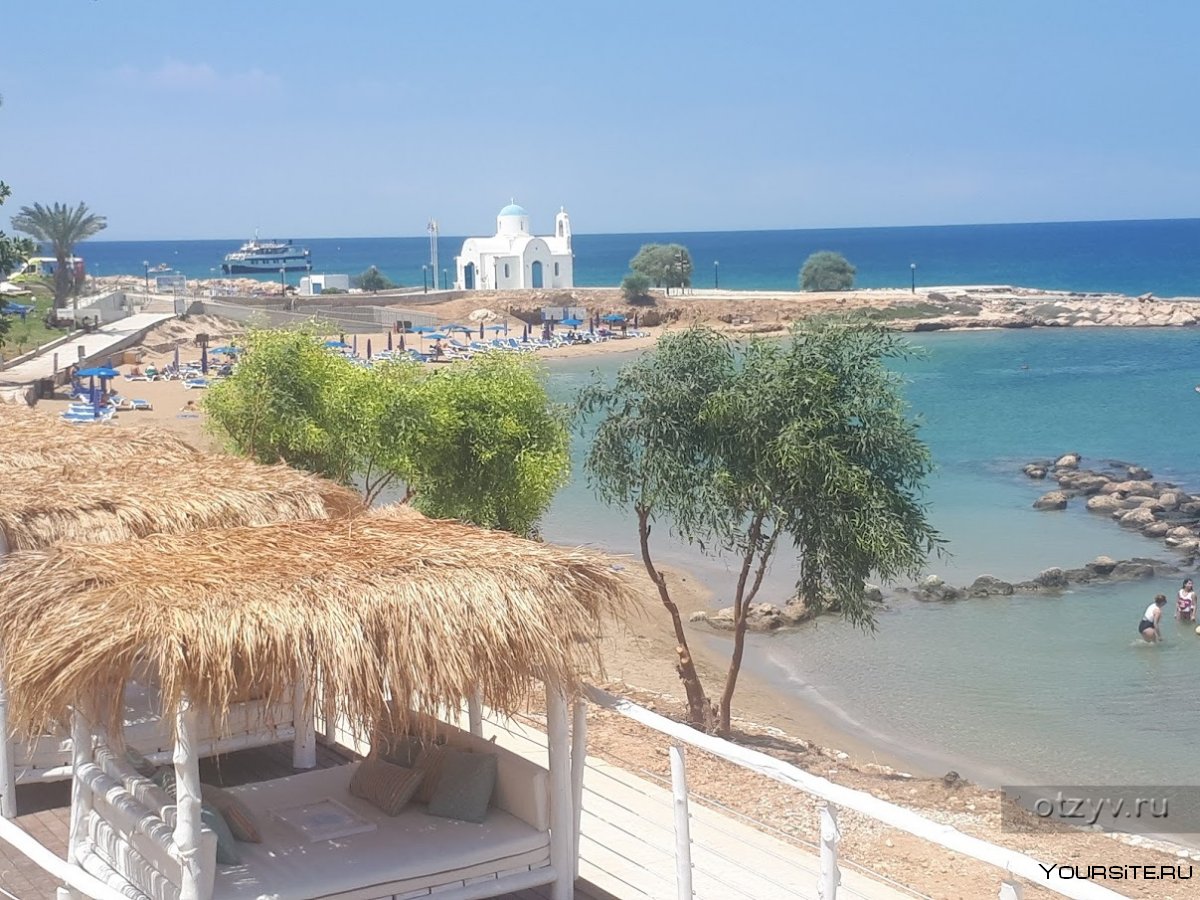 Пляж Пернера Кипр