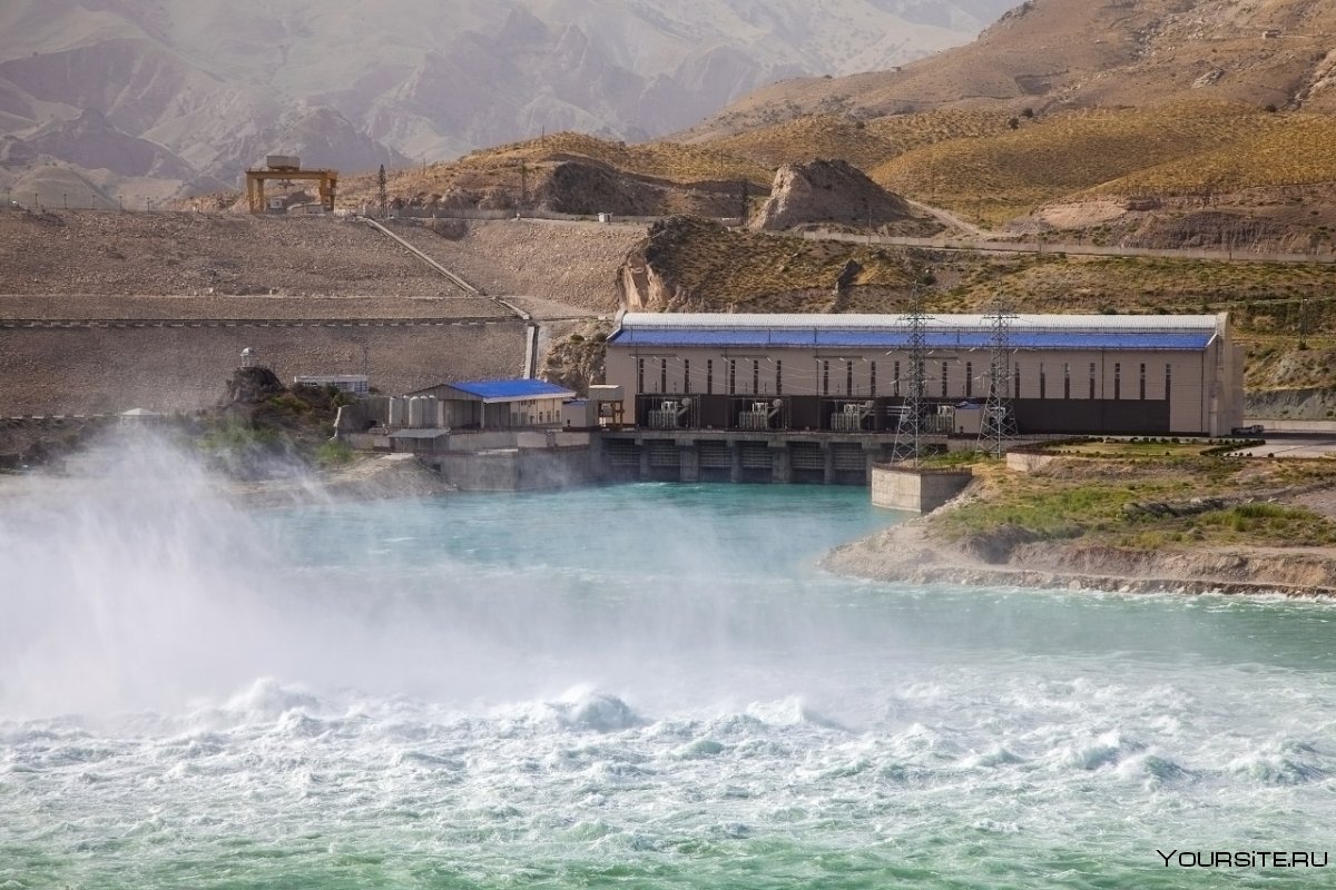 ГЭС Нурек в Таджикистане