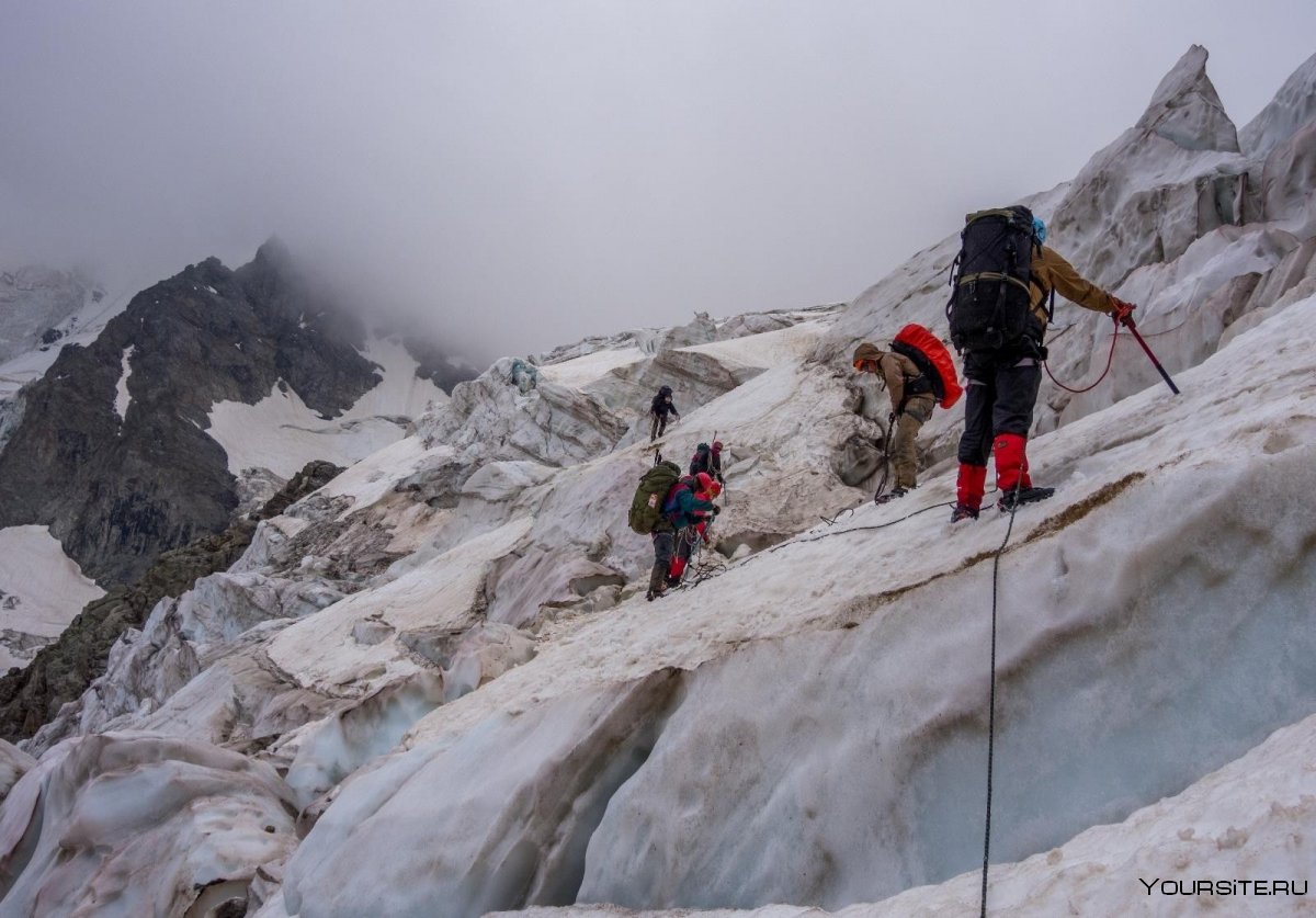 Восхождение на Эльбрус ледник