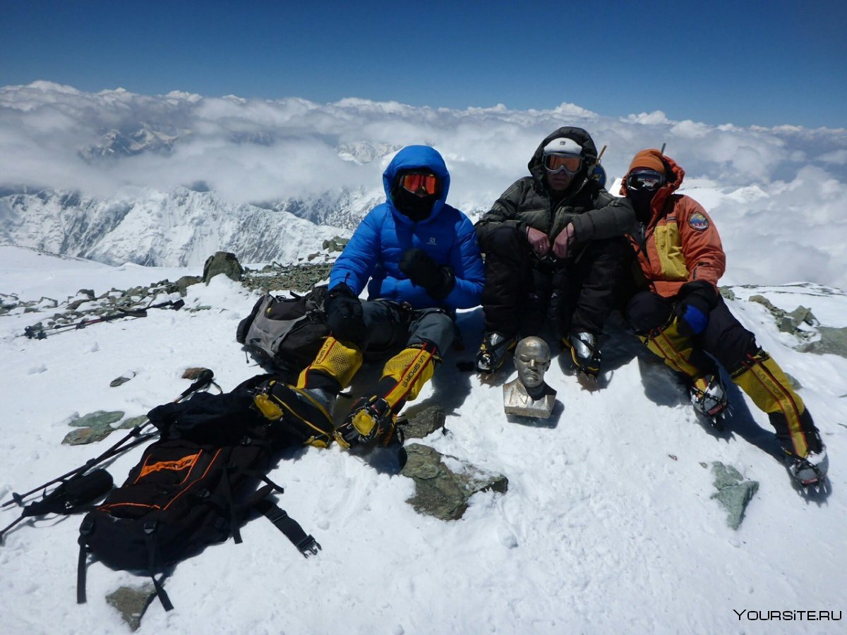 Альпинисты на вершине Эвереста 1996
