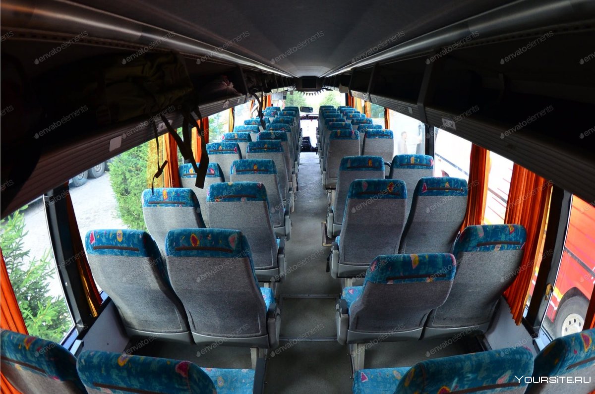 Автобус экскурсионный внутри спереди