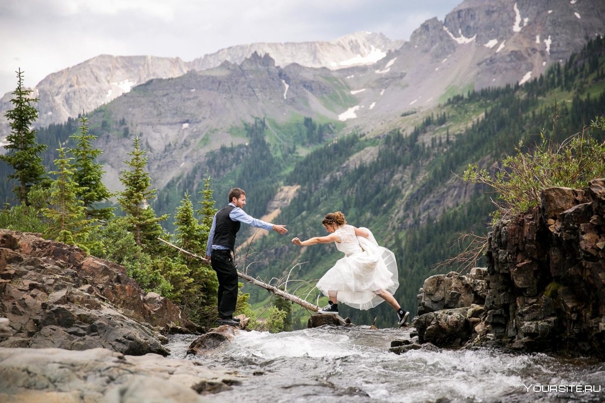 Свадебная фотосессия в горах летом