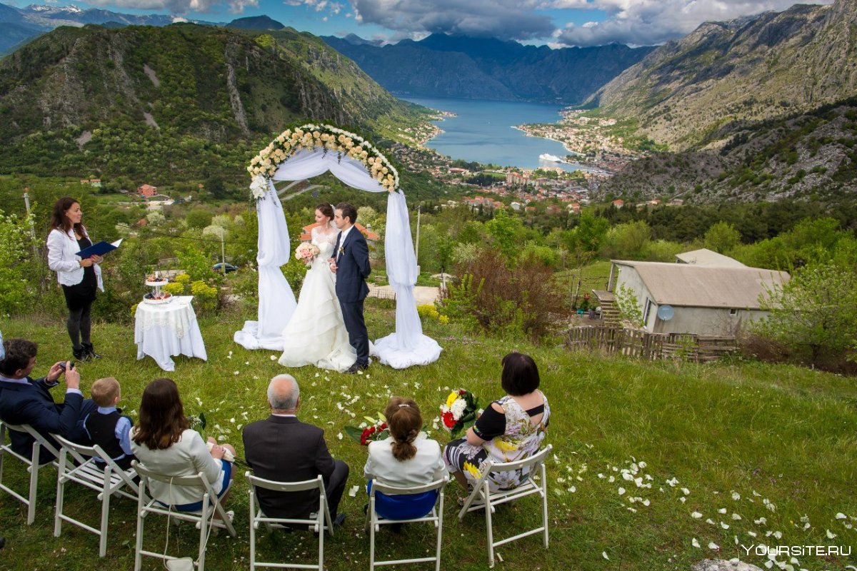 Свадебная церемония в горах