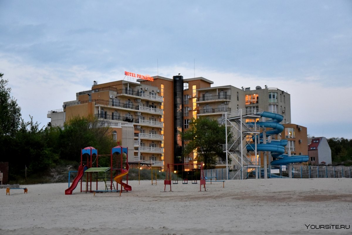 Болгария Китен улицы