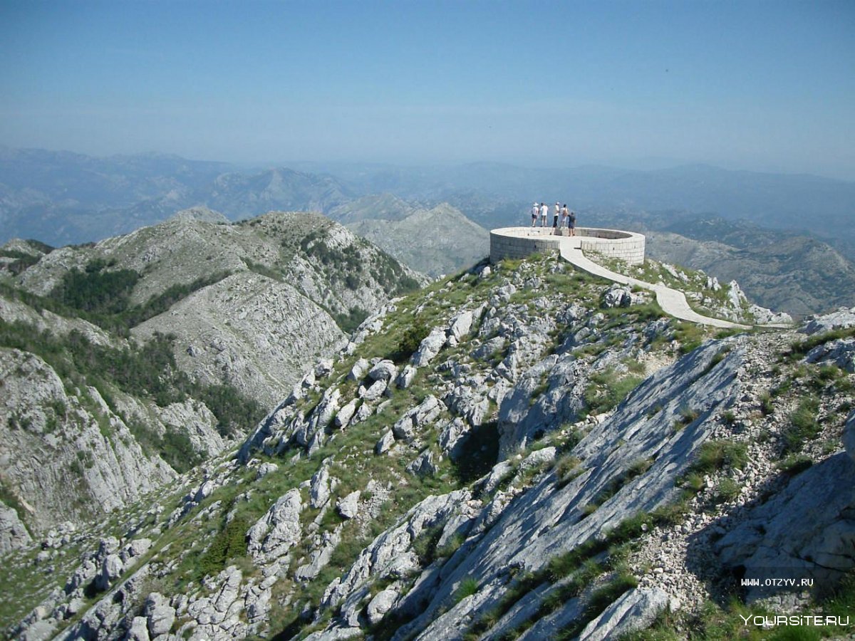 Мавзолея на горе Ловчен Черногория
