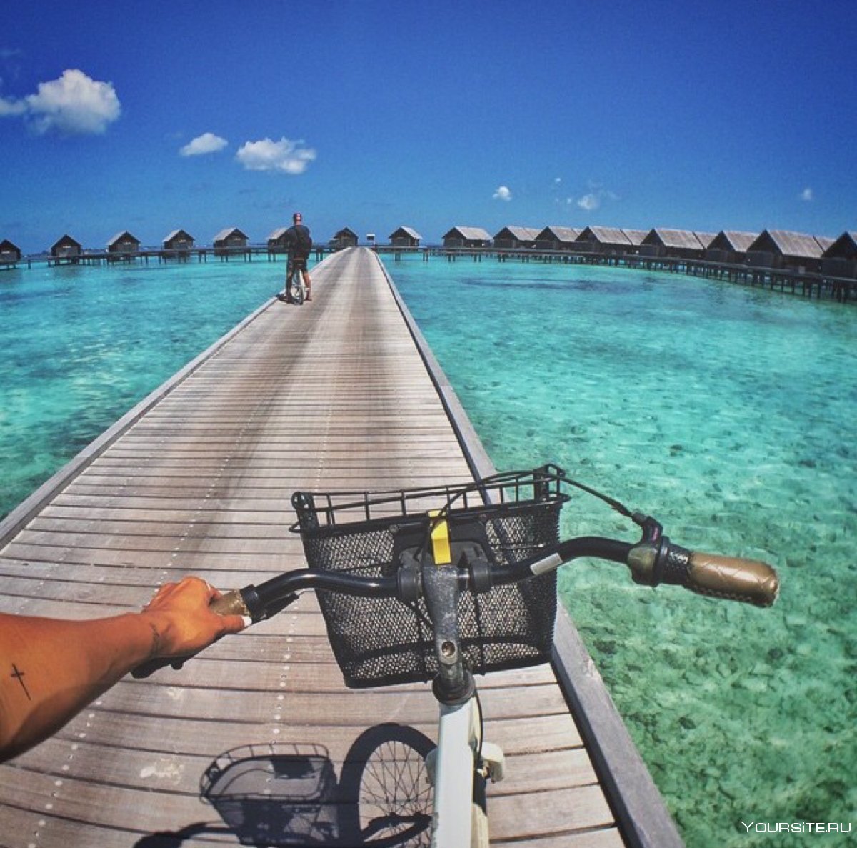 Мальдивы велосипед