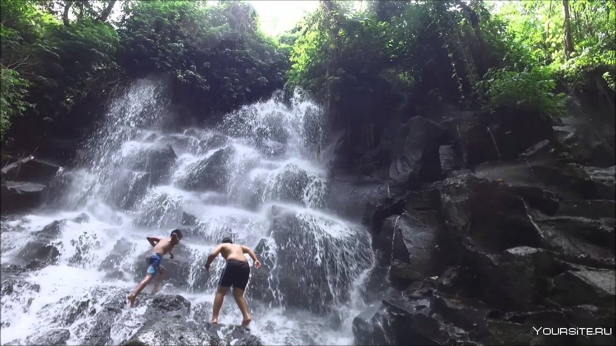 Биньяр Бали водопад