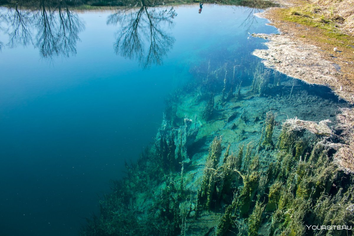 Прозрачное озеро в Орегоне