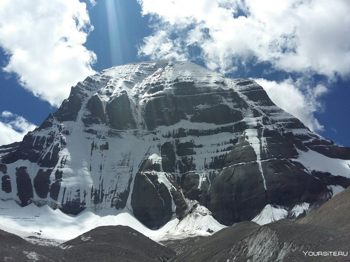 Гора в Индии Кайлас