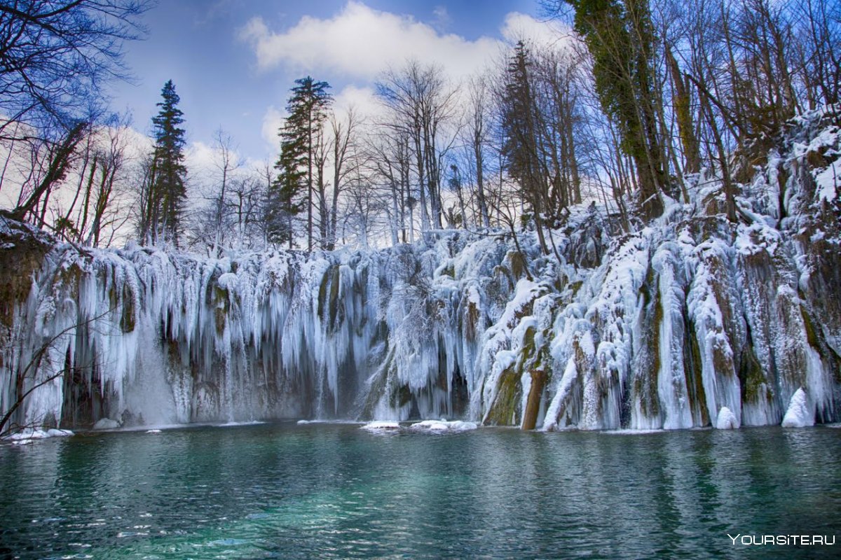 Замерзшие Плитвицкие водопады